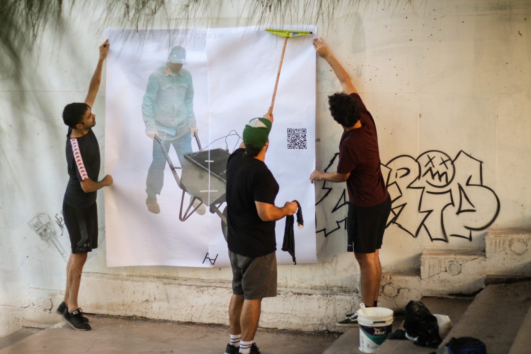 Lxs nadie — intervención mural en el espacio público